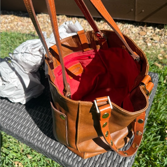 Hammitt Cognac *RARE* Bucket Bag - Picture 6 of 8